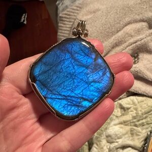 Gorgeous blue green Labradorite pendant